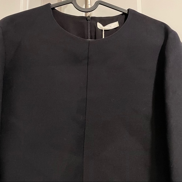 SOLD NWT The Row Leo Wool-Blend Top in dark black size 4 - Picture 2 of 7